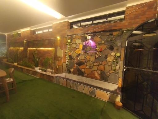 عکس کافی شاپ مهر و ماه