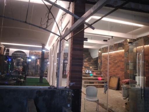 عکس کافی شاپ مهر و ماه