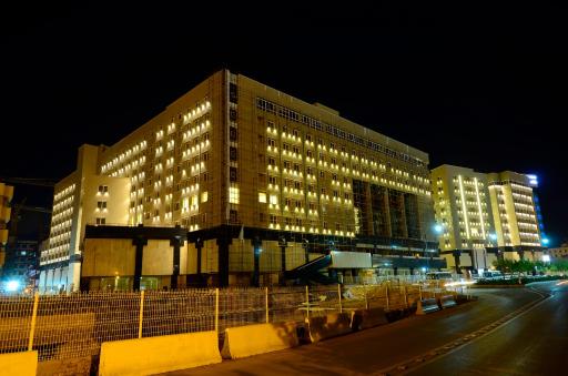 عکس مرکز خرید حیات شرق