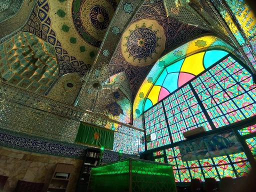 عکس آرامگاه میرزا ابراهیم رضوی و دفتر موقوفات سادات رضوی