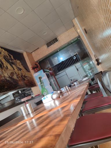 رستوران عمو رحمت