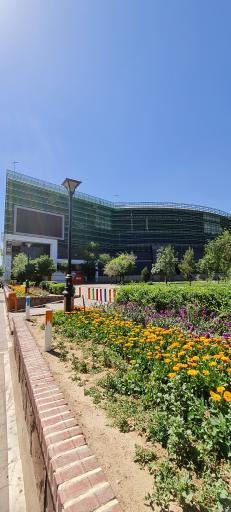 عکس مرکز خرید پارک بازار