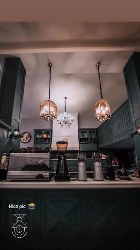 عکس کافه بیسترو گلوژ