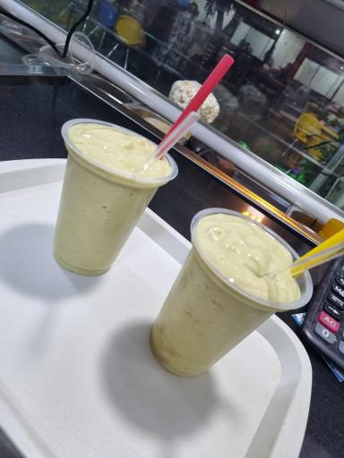 عکس کافه و فست فود ساحلی مستر کیش