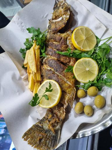 عکس کافه و فست فود ساحلی مستر کیش