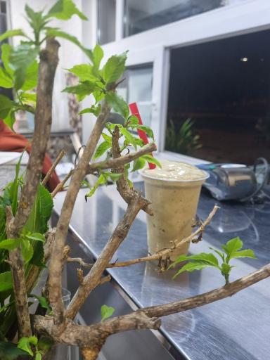 عکس کافه و فست فود ساحلی مستر کیش