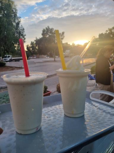 عکس کافه و فست فود ساحلی مستر کیش