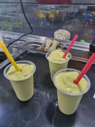 عکس کافه و فست فود ساحلی مستر کیش