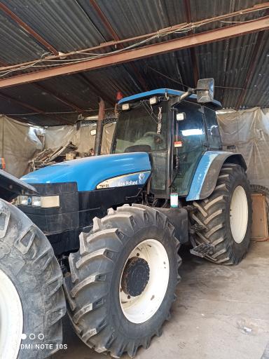 عکس تعمیرگاه تخصصی تراکتورهای نیوهلند و والترا