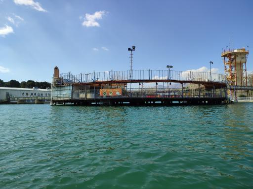 عکس رستوران جزیره پارک ارم