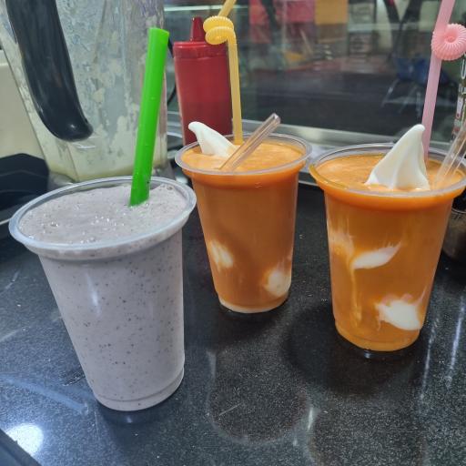 عکس کافه و فست فود ساحلی مستر کیش