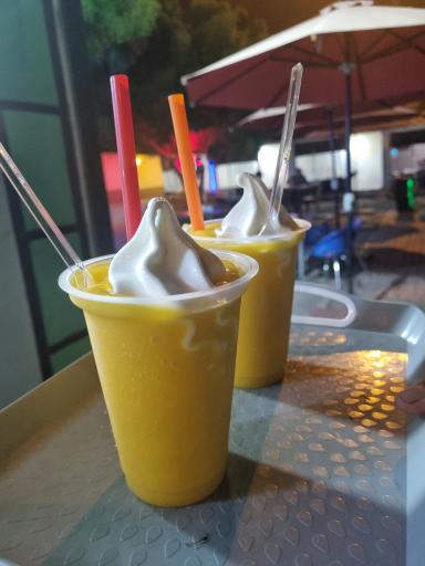 عکس کافه و فست فود ساحلی مستر کیش