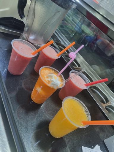 عکس کافه و فست فود ساحلی مستر کیش