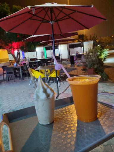 عکس کافه و فست فود ساحلی مستر کیش