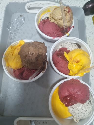 عکس کافه و فست فود ساحلی مستر کیش