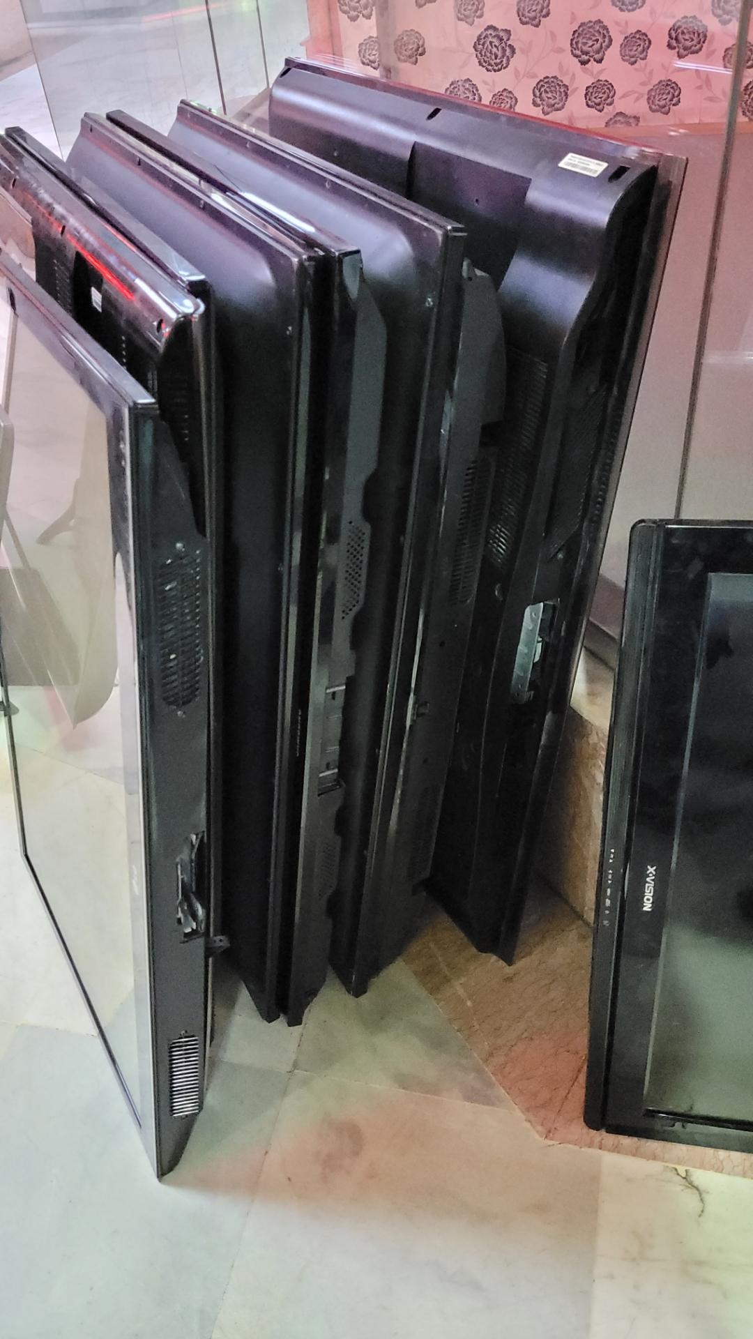 عکس تعمیرگاه تلویزیون