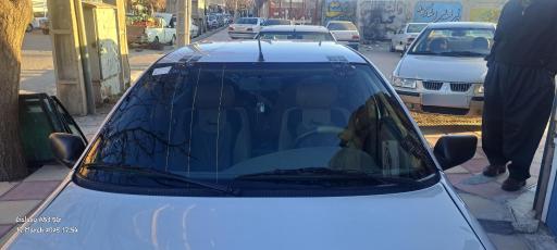 عکس شیشه اتومبیل رستمی