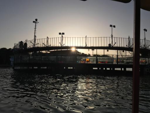 عکس رستوران جزیره پارک ارم