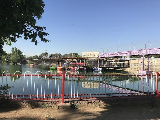 عکس رستوران جزیره پارک ارم