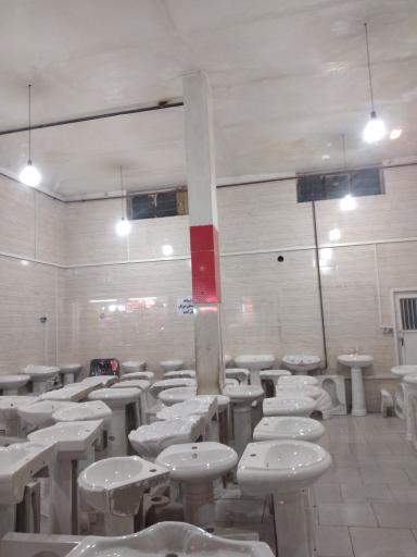 عکس فروشگاه بزرگ چینی بهداشتی جورقان