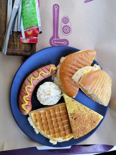 عکس فست فود آیوت