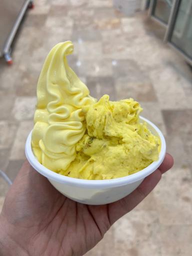 عکس بستنی زائرالرضا شعبه 3