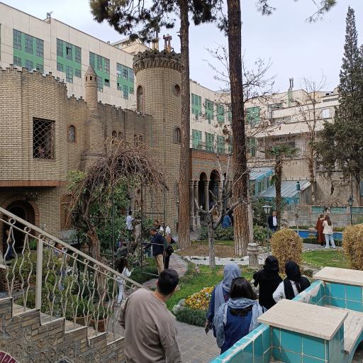 عکس کتابخانه موزه مقدم