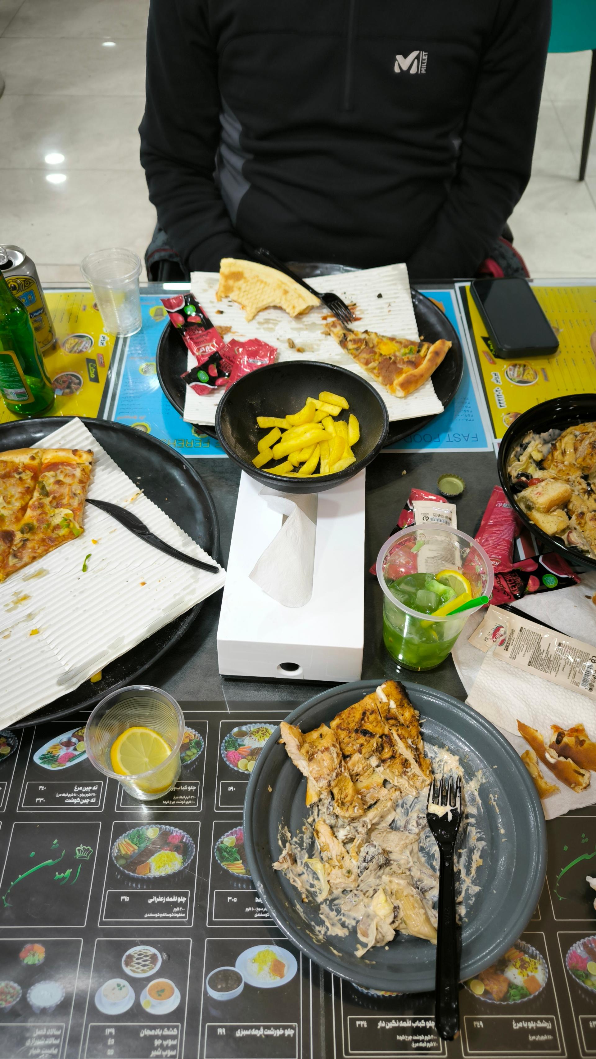 عکس مجتمع تجاری گردشگری بعثت مال