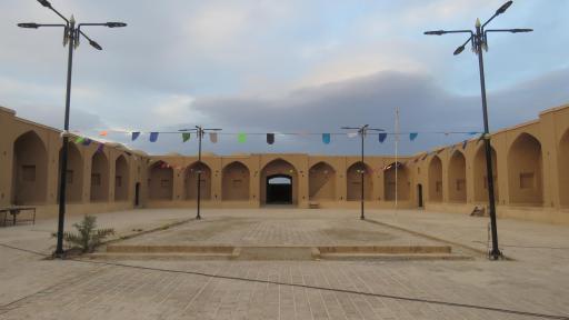 عکس کاروانسرای رباط کهنه