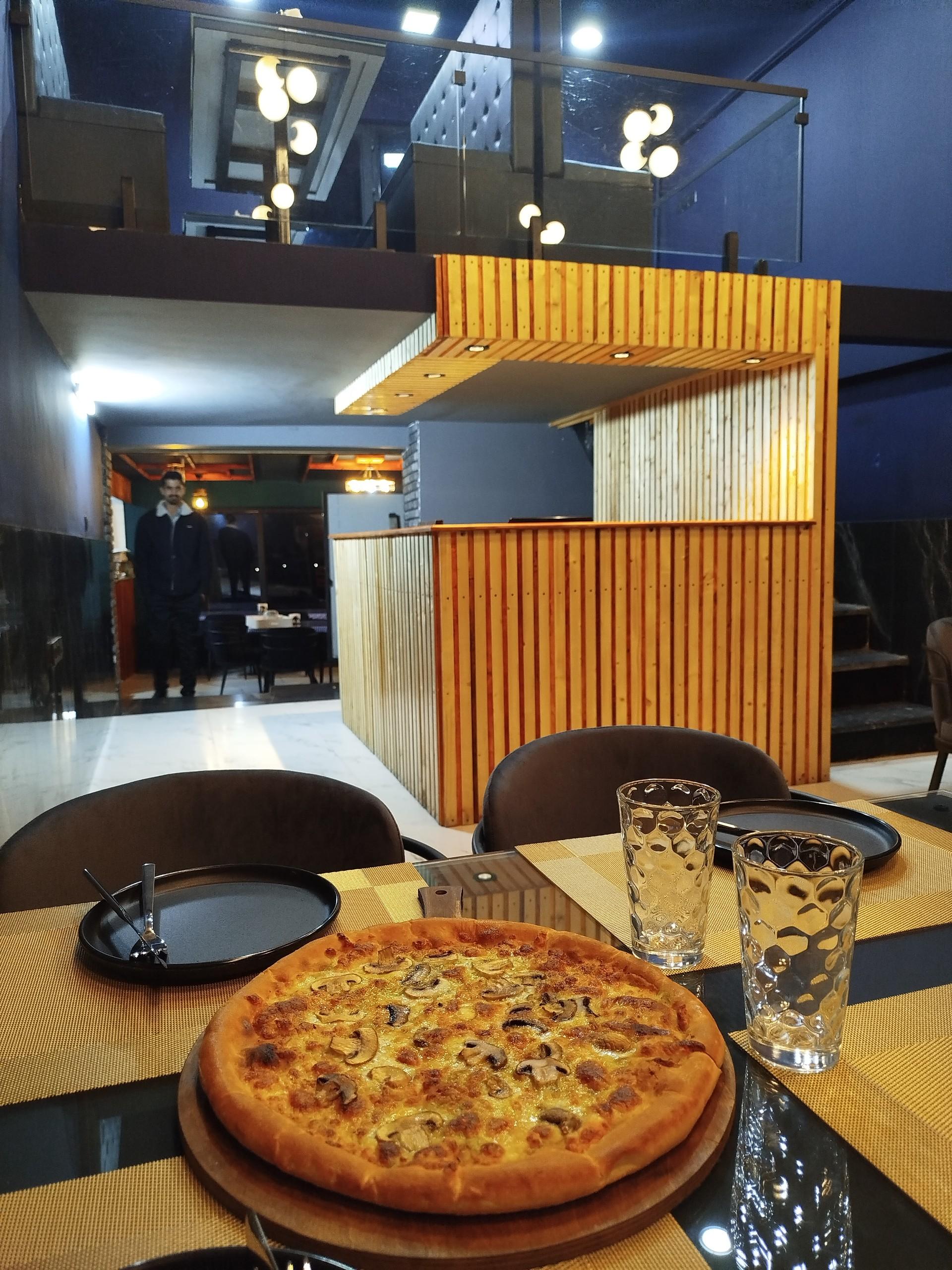 عکس رستوران اپرا