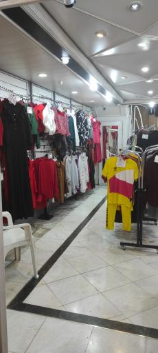 عکس پوشاک بانوان روشنا