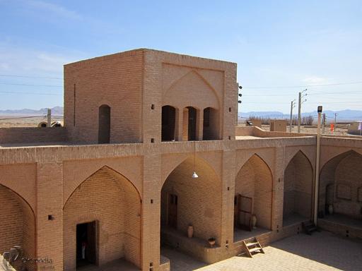 عکس کاروانسرای رباط کهنه