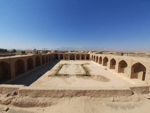 عکس کاروانسرای رباط کهنه