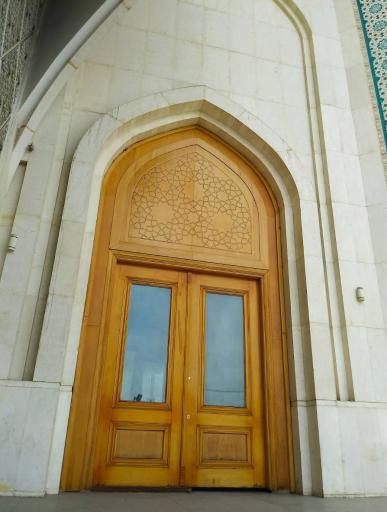 عکس مسجد هفتاد و دو تن