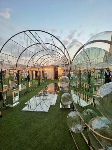 عکس روف گاردن و باغ تالار افق طلایی