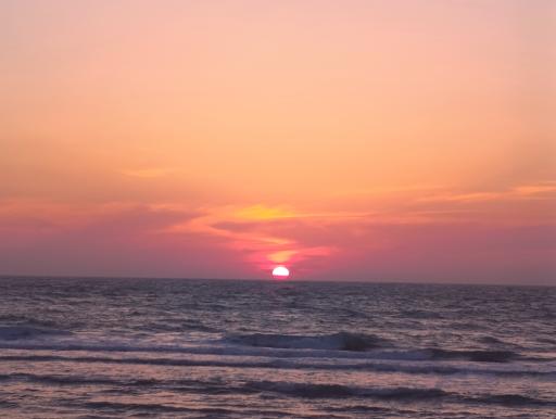 عکس دماغه و ساحل خلیج نایبند