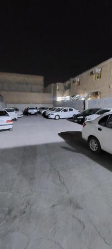 عکس پارکینگ عمومی انقلاب 