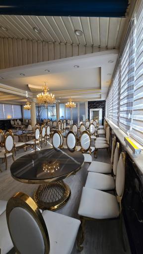 عکس روف گاردن و باغ تالار افق طلایی