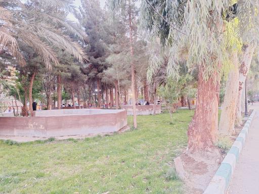 عکس باغ خانواده