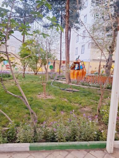 عکس باغ خانواده