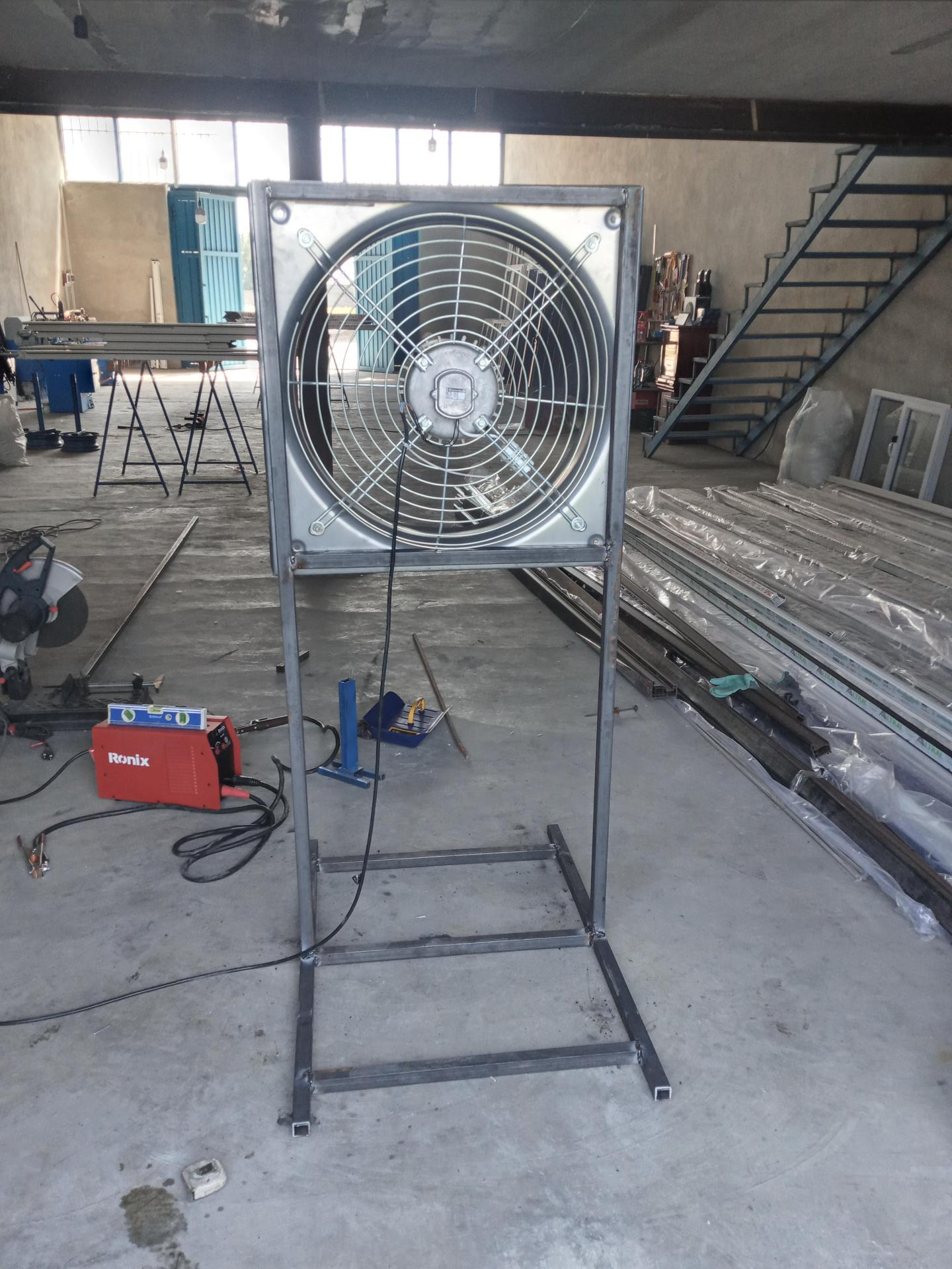 عکس نمایندگی پنجره‌ وین تک مازندران