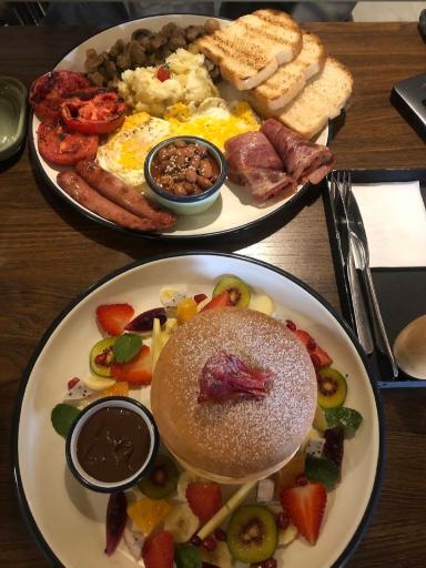 عکس کافه رستوران کاستا