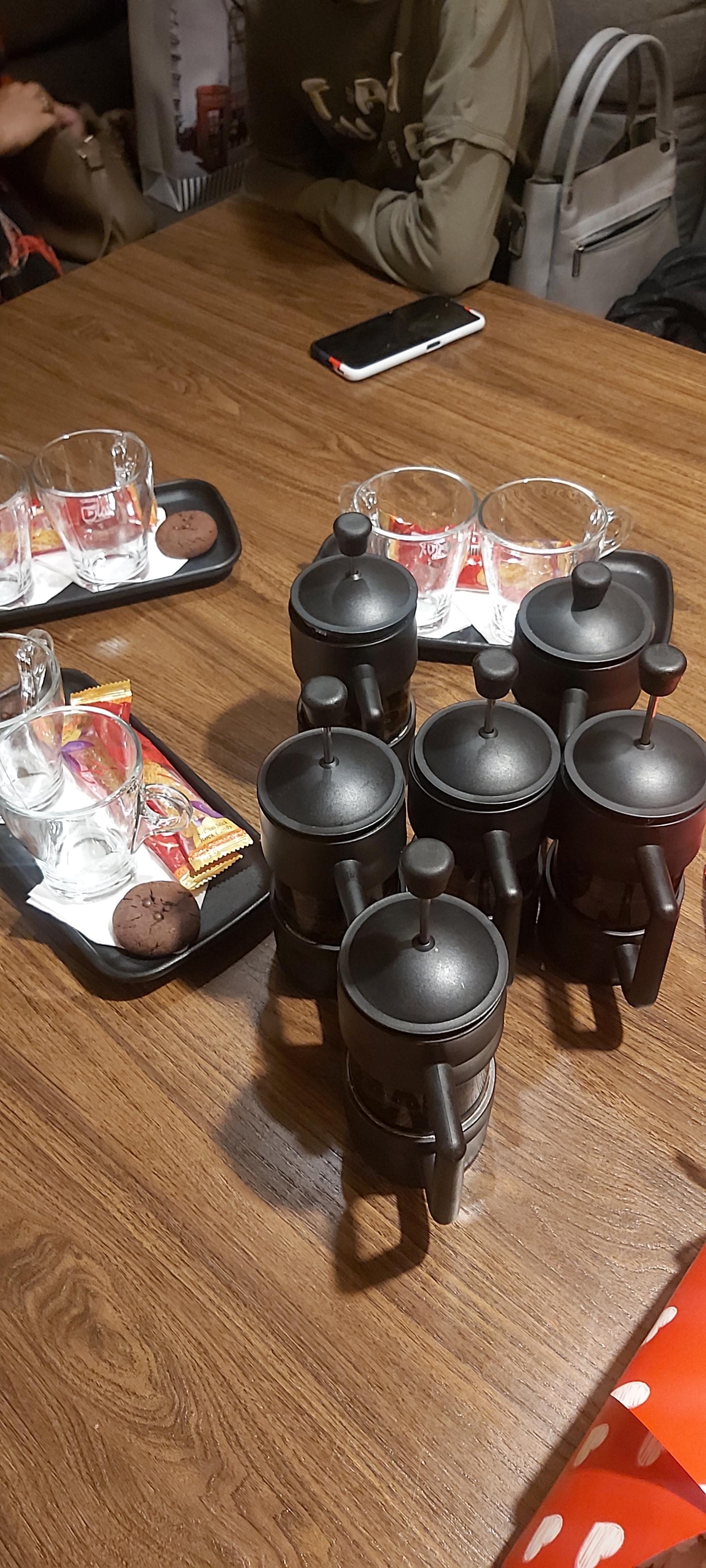 عکس کافه رستوران کاستا