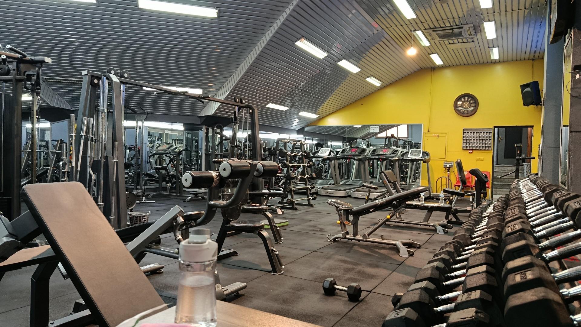 عکس باشگاه بدنسازی ژیوار 