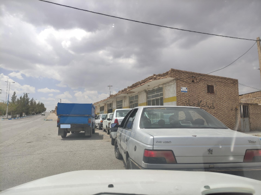 عکس پمپ بنزین ندوشن