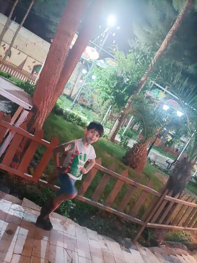 عکس باغ خانواده