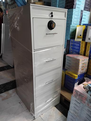 عکس لوازم تحریر شهمیرزاد