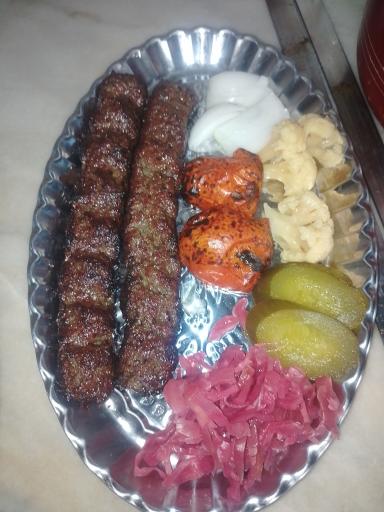 عکس رستوران جوجه زعفرانی گلوگاه 