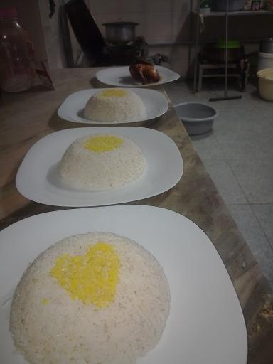 عکس رستوران جوجه زعفرانی گلوگاه 