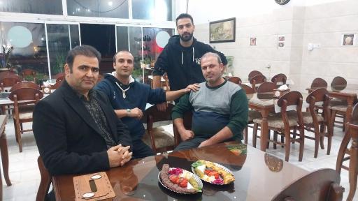 عکس رستوران جوجه زعفرانی گلوگاه 
